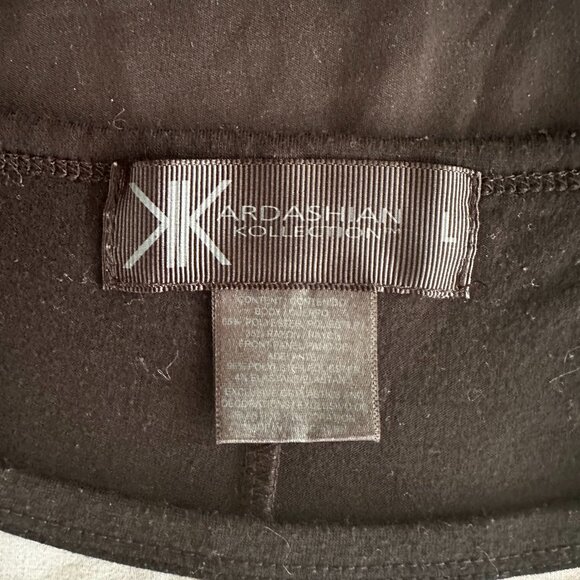 Kardashian Kollection Women’s Large Colorblock Black White Short Sleeve Top-A298 - Picture 1 of 4